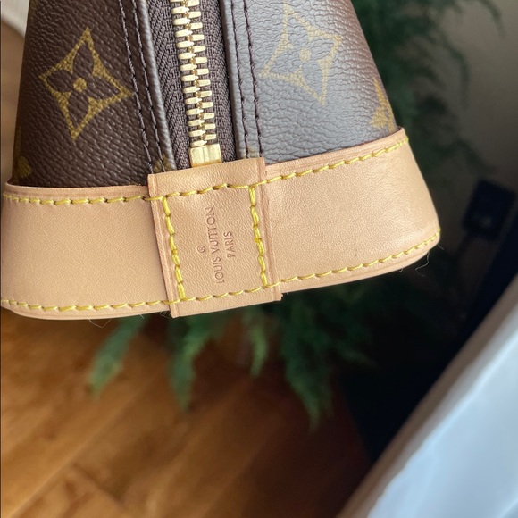 Louis Vuitton Alma BB Bag in Brown Monogram
“Price is Firm” - Picture 14 of 14